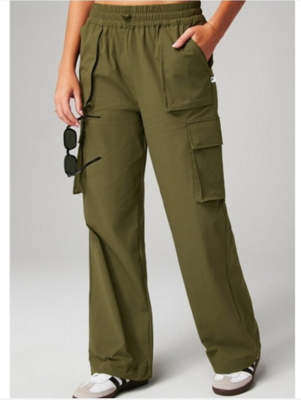 Fabletics The Heights Cargo Pant In Utility Grren Size L